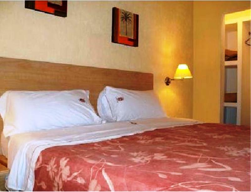 Hotel Castilla Y Leon Guadalajara Exterior photo